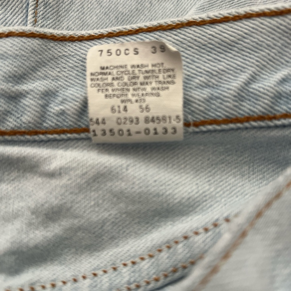 Vtg 90s Juniors Levi’s 501 button fly white jeans - Picture 7 of 7